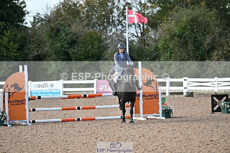 241004A-105706-01457 - Fri 07 Snr Brit Nov & 90cm Open