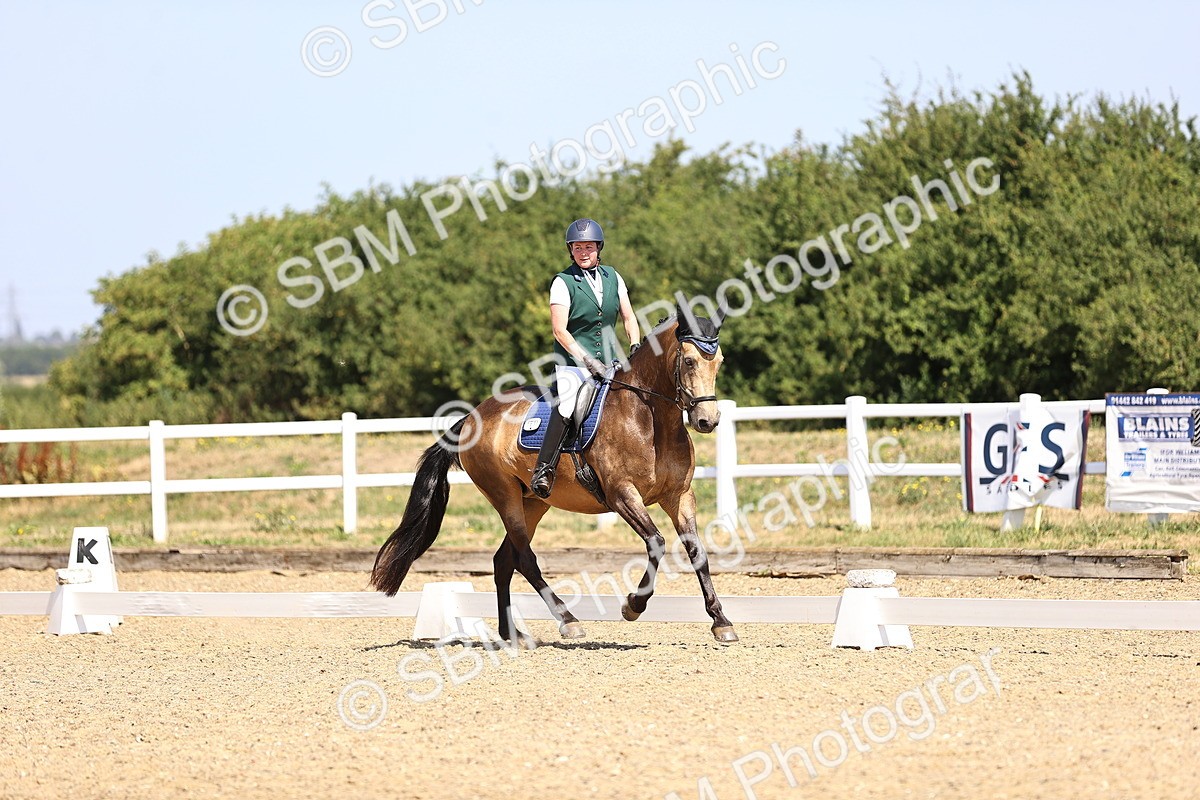 SBM_009481 - Novice 5 - 9.50-10.53