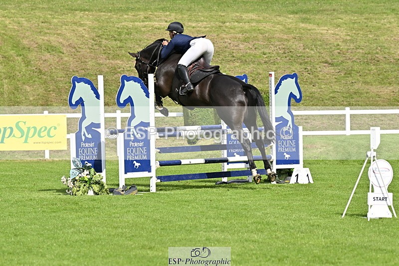 250613A-094731-00113 - Cls 1 Snr Newcomers and 1.10m Open