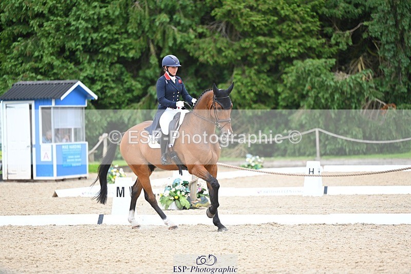 240524-114213-08988 - 520-LONDON_52-Laura_Collett