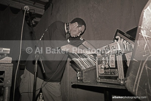 25 - Cash Money @ planet k 24.02.00