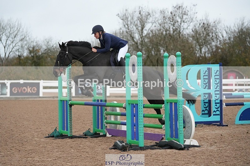 251109-084223-03061 - Cls 15 British Novice and 90cm Open