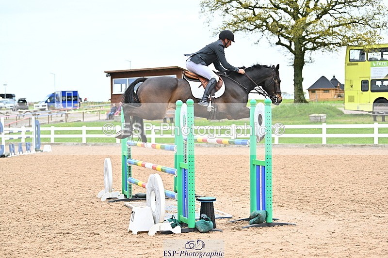 240501A-150354-01200 - Cls 8 Snr Foxhunter and 1.20m Open