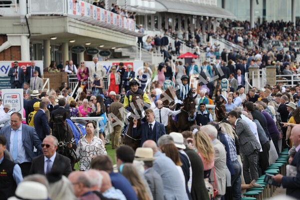 yr20082022r4-131 - Race 4 3.35pm Sky Bet Ebor