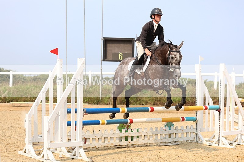 3E7A1228 - Class 4: Senior British Novice/90cm open