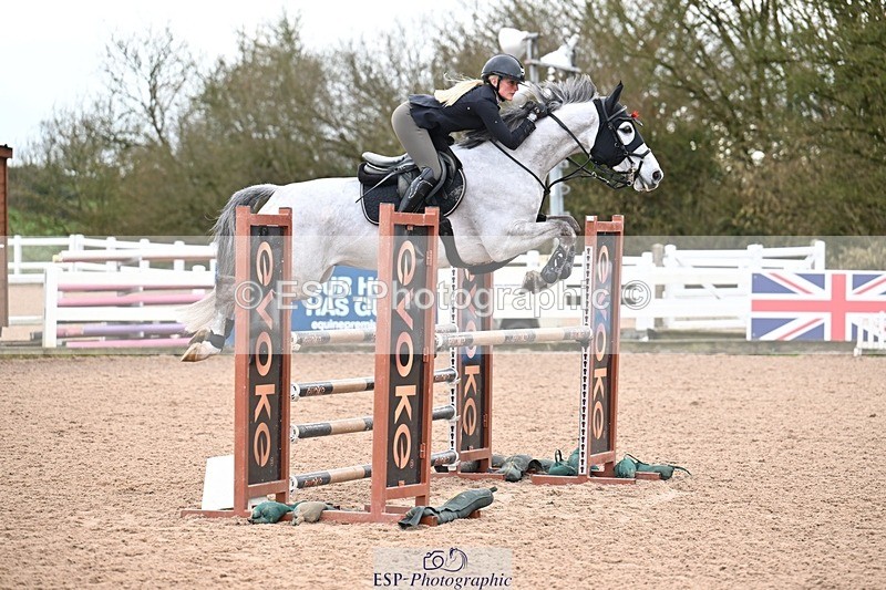 260221-124049-02018 - Cls 12 Newcomers and 1.10m Open