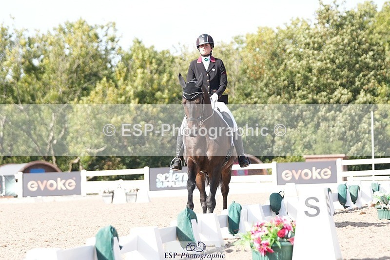 250906-160256-04938 - 100-Adele.RonchettiFamily.Affair