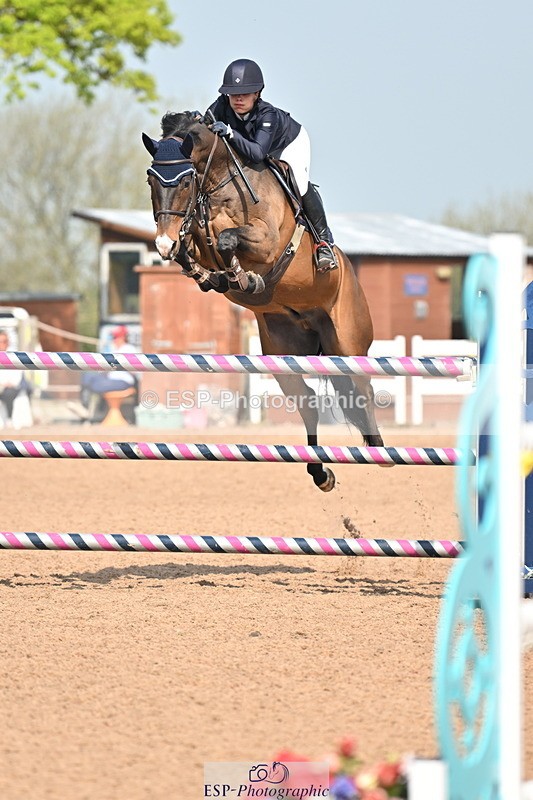 240512A-102749-17268 - Cls 48 National 1.30m Open