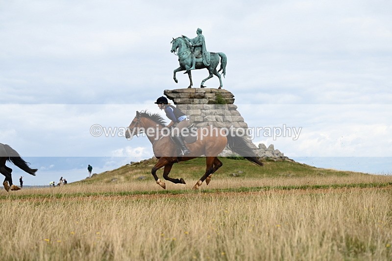 DSC_6423 - Time at Statue 12:17 to 12:44