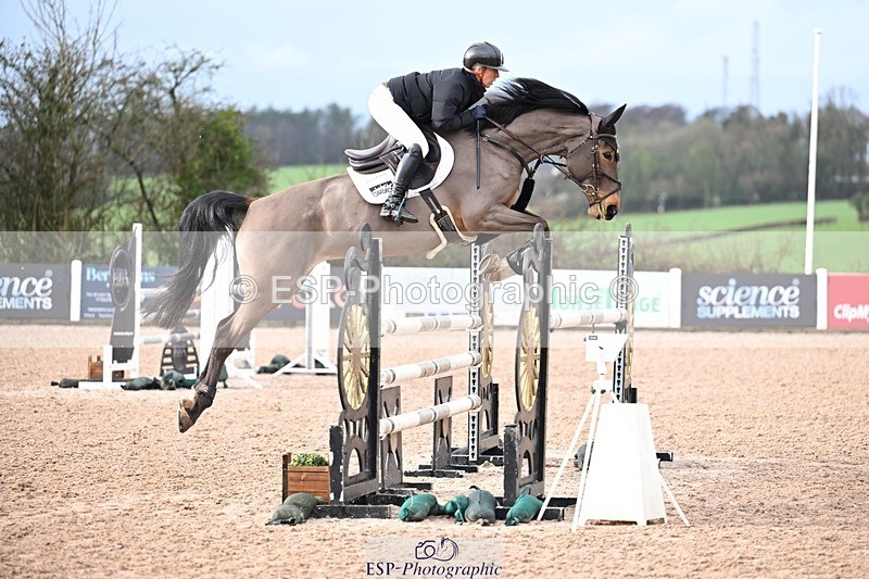 260128-132021-00537 - Snr Newcomers 1.10m