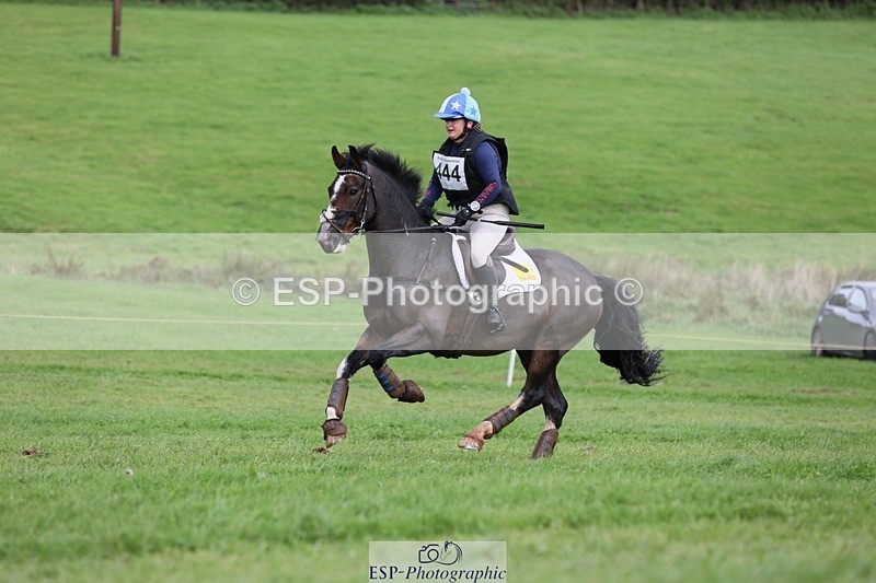 231021-135711-17198 - 444-REDHILL.SKANDEL-Emma.Stokes-SC+XC