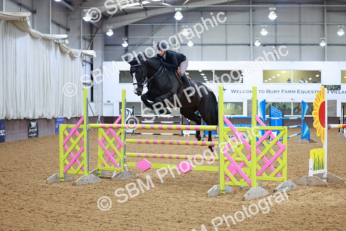 SBM_001860 - Class 5 - Senior Foxhunter 1.20m