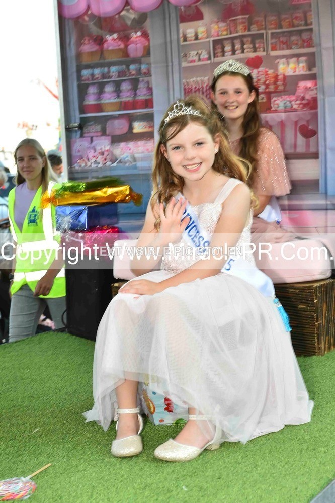 SH4_3489 - Carnival Procession.