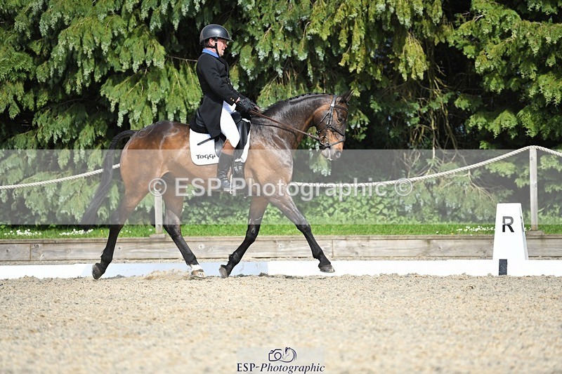 230525-161206-03340 - 119-AUTOGRAF-Simon_Grieve-WEDTrotUp+DR