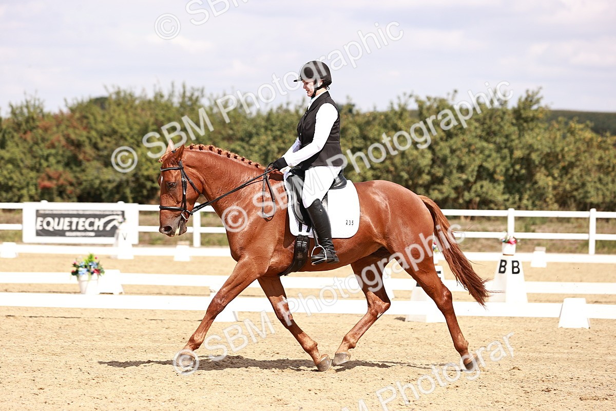 SBM_018497 - Class 17 - Novice 6