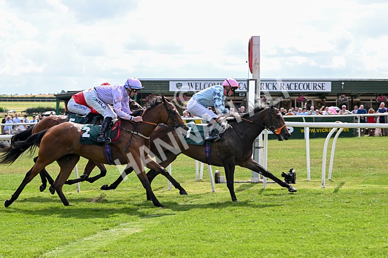 160725-Race 2-Shetakesthegold-8858 - Race 2