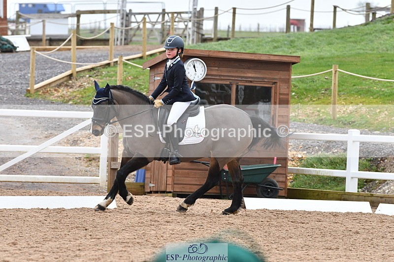 240121A-105734-00512 - Cls 5 Novice 37A