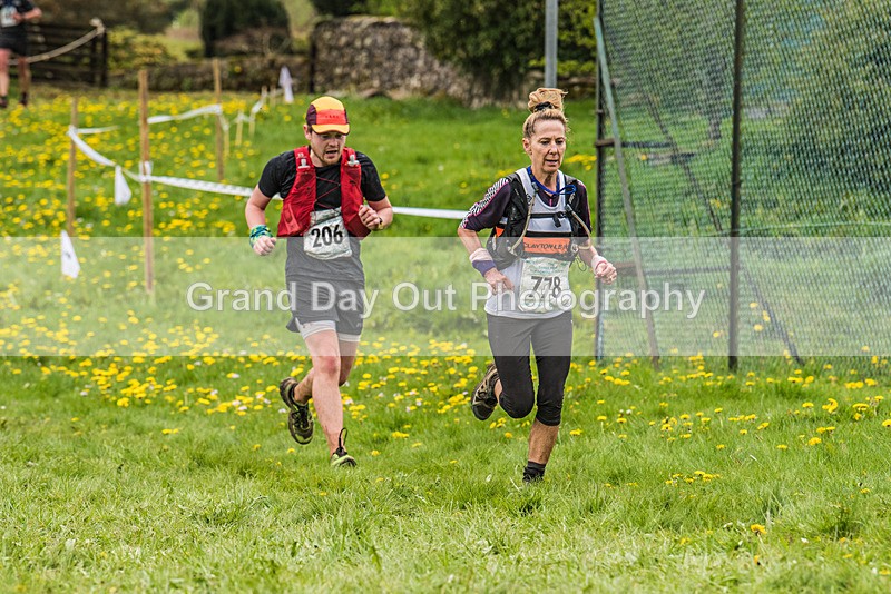 3 Peaks-2759 - The 3 Peaks Race - The Finish - Saturday 29th April 2023