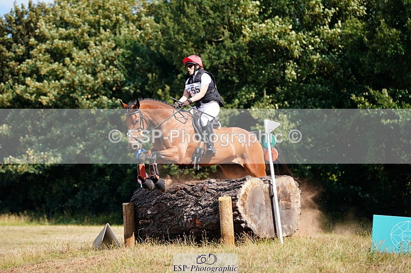 250802A-162806-07971 - F-255-Helen.Buckland-ZIA'S.ZAVITAS