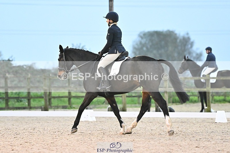 241103-163212-03358 - Novice 1 - 16.18 to 17.50