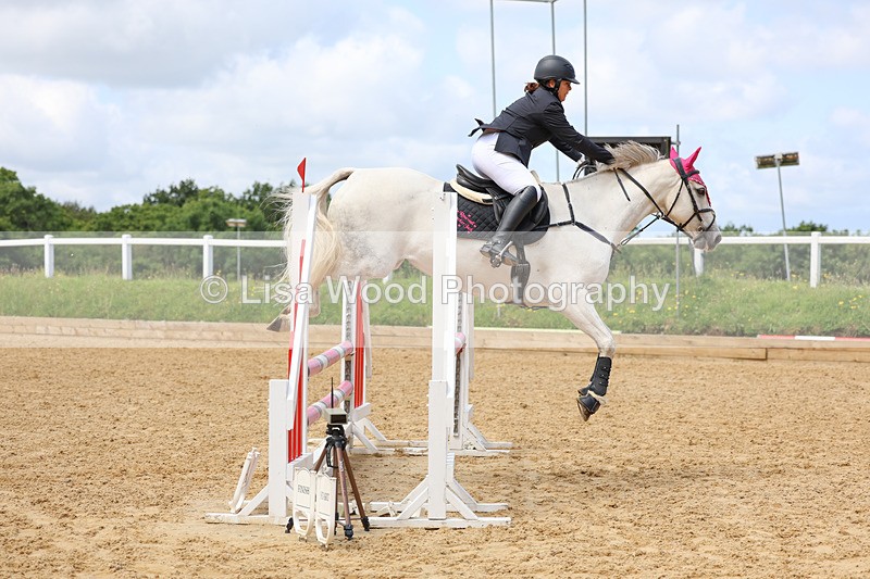 3E7A3049 - Class 4: Senior British Novice/90cm open