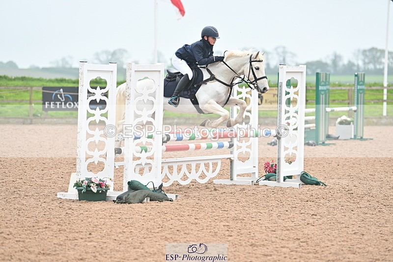 240505A-111955-04823 - Cls 3  Pony Discovery & 90cm Open