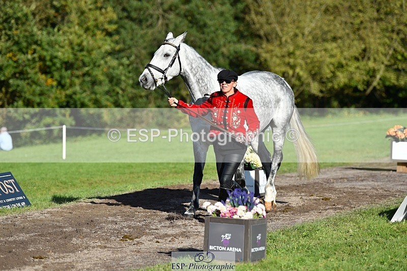 231022-105810-23629 - 411-MIDNIGHT.MOON.DANCER-Jacqueline.Cole-TrotUp+SJ