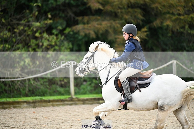 251004A-125952-01076 - Classes 6 & 7 60cm