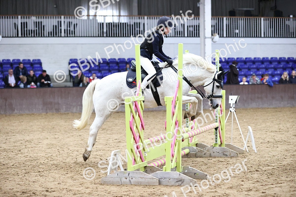 SBM_001367 - Class 5 - Henlow Veterinary Hospital 70cm