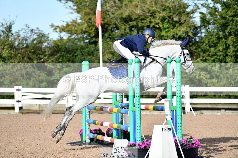 240913A-091913-02896 - Cls 20 Snr British Novice and 90cm Open