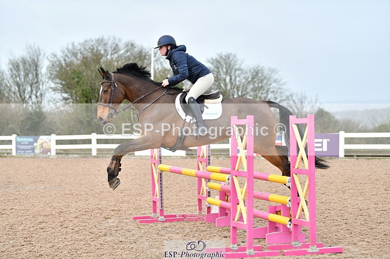 240124A-101014-00037 - Cls 1 British Novice & 90cm Open