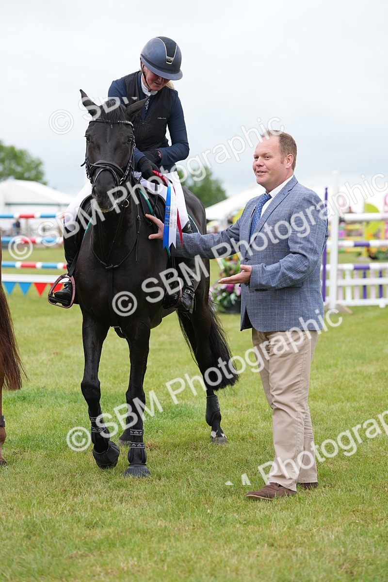 SBM_05335 - Class 201 - British Horse Feeds Speedi Beet Horse of the Year Show Grade  C