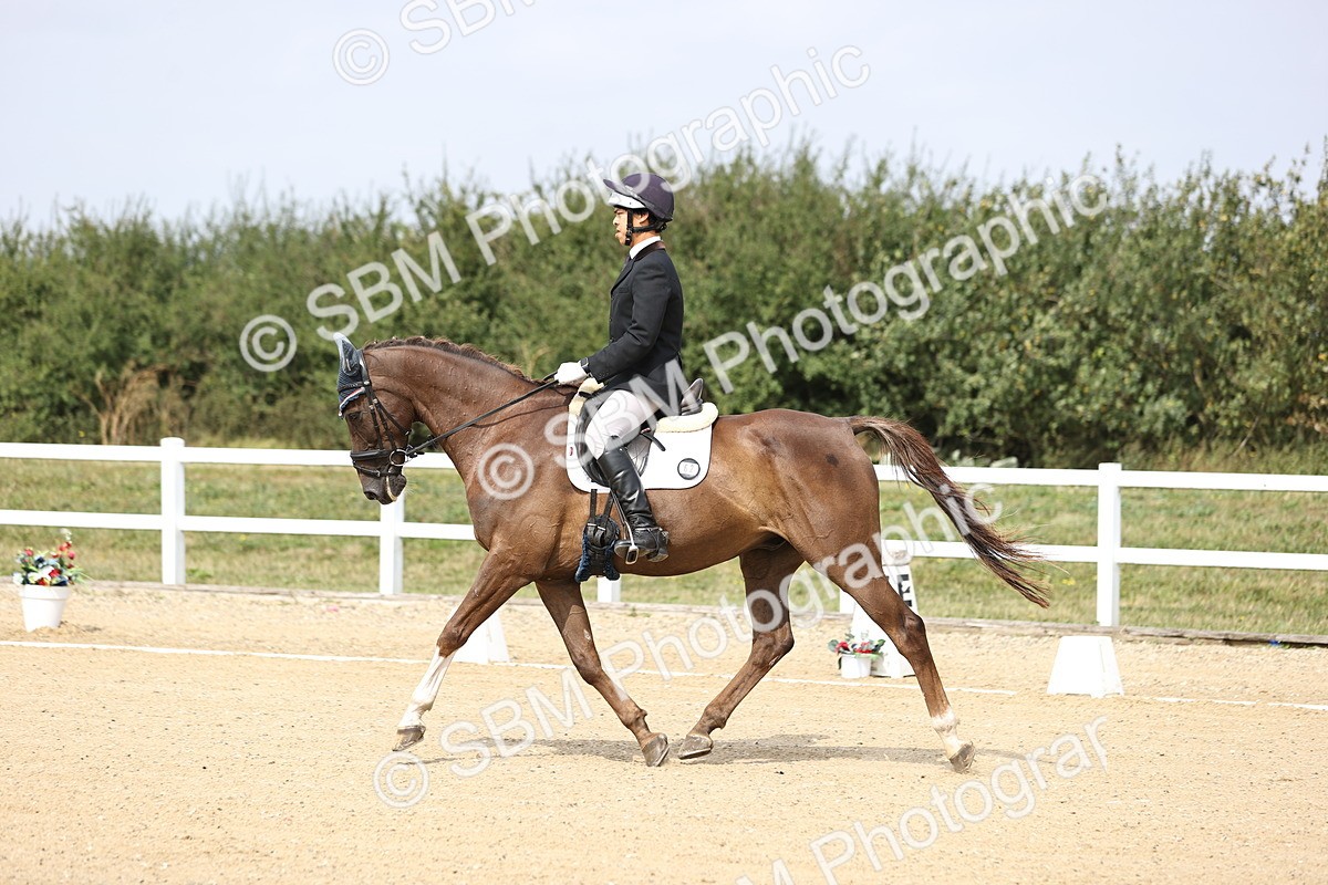 SBM_017370 - Class 14 - Novice 23 - 13.52-14.55