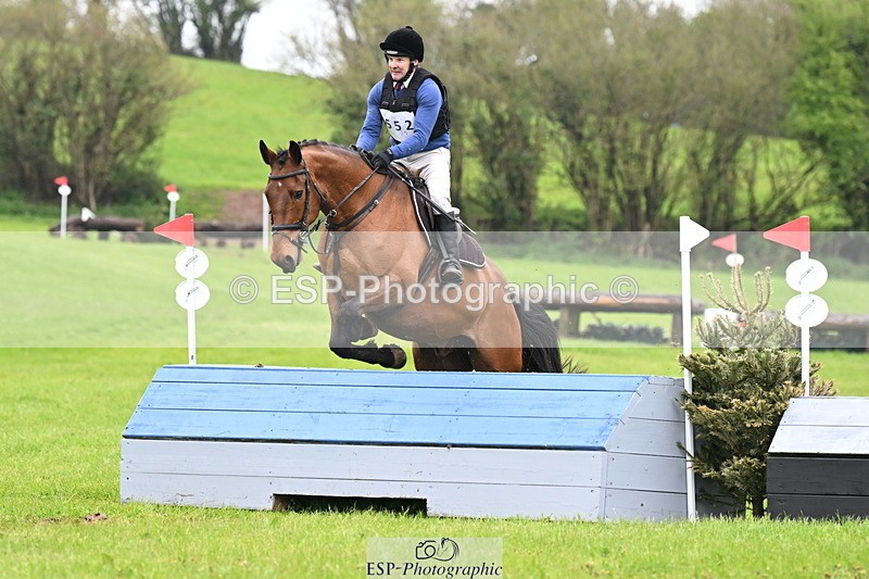 250419-104549-08653 - 552-Guy.Lavender-CLUAN.GRAF