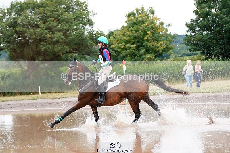 250803A-111816-11399 - L-513-Maisie.Randle-VILLANELLE