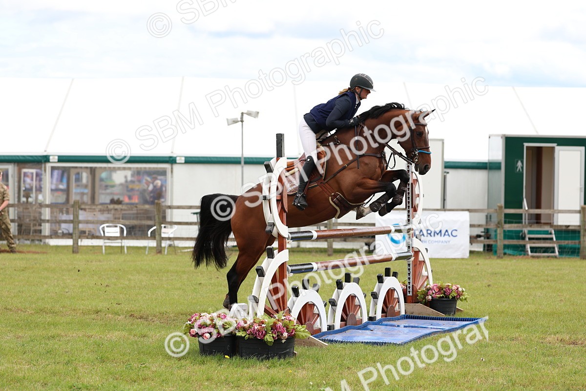 SBM_13727 - Class 206 - Senior Newcomers - 1.10m Open