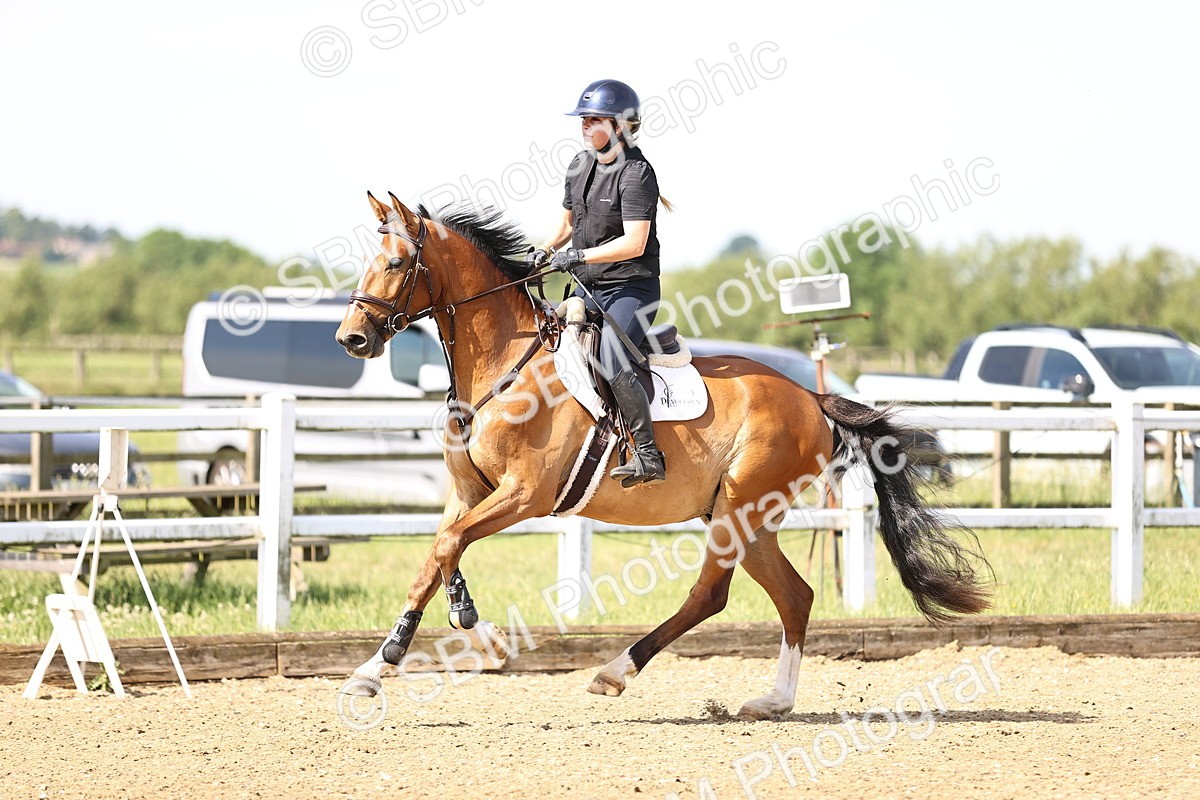 SBM_003603 - Class 8 - Clear Round
