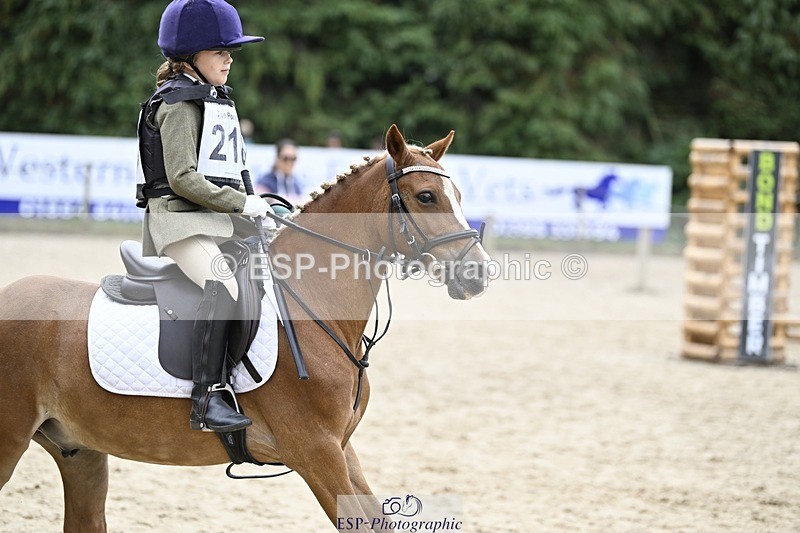 250820A-130728-06914 - Round 1, Start to 1.30pm Break