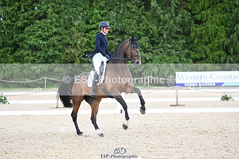 240524-142100-10216 - 530-GLOBAL_FAERLIE_FLASHY-Sanne_de_Jong