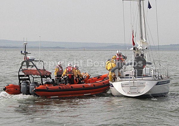 100411 JLP SAILING CLUB - RNLI IMG_0357 - APRIL 11th 2010 - JLP SAILING CLUB & RNLI