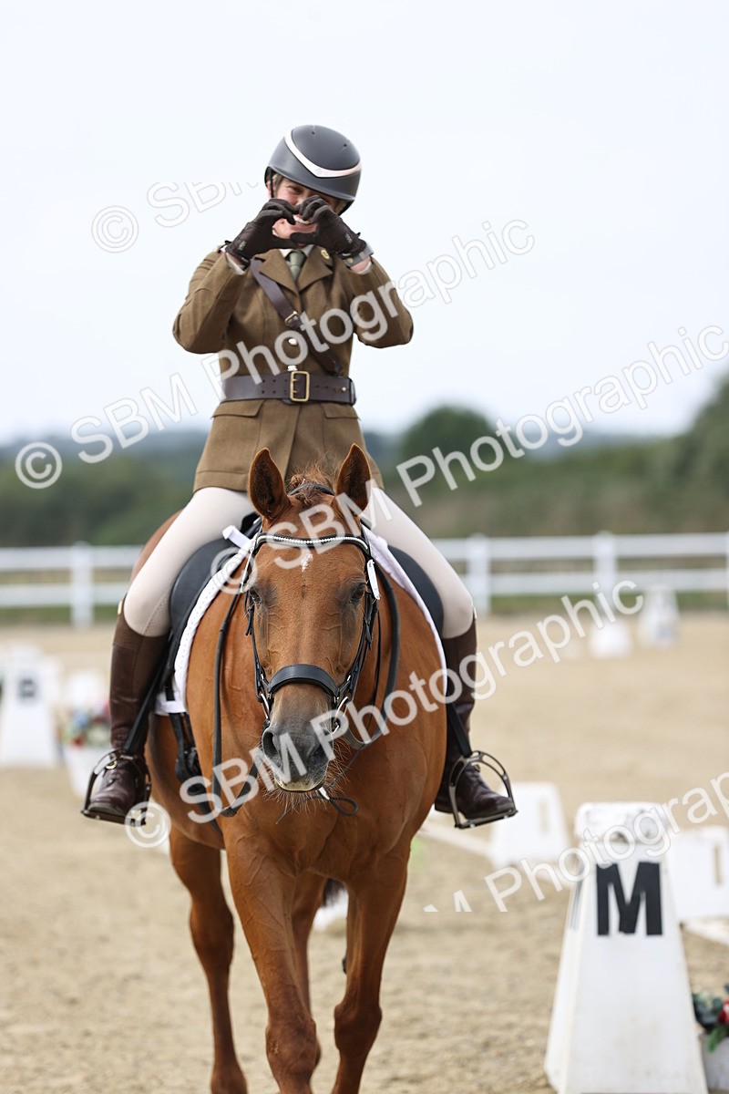 SBM_017425 - Class 14 - Novice 23 - 13.52-14.55