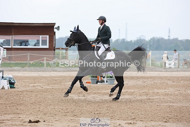 250424-121525-05294 - Cls 1 - 2 Star Small Tour