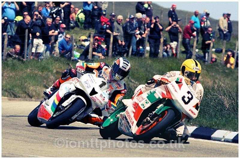 Dunlop  McGuinness - Photos