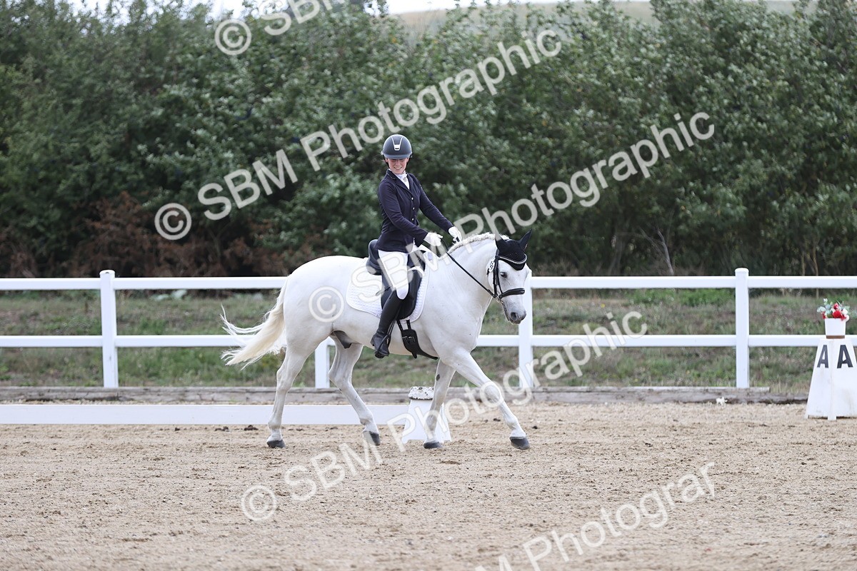 SBM_003982 - Class 9 - Novice 3 Champs