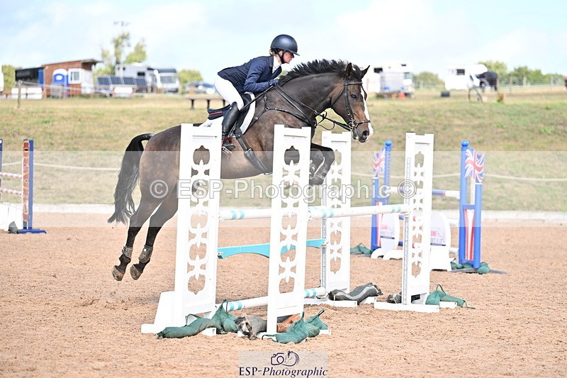 250827B-134734-00638 - Cls 4 Snr Newcomers 1.10m