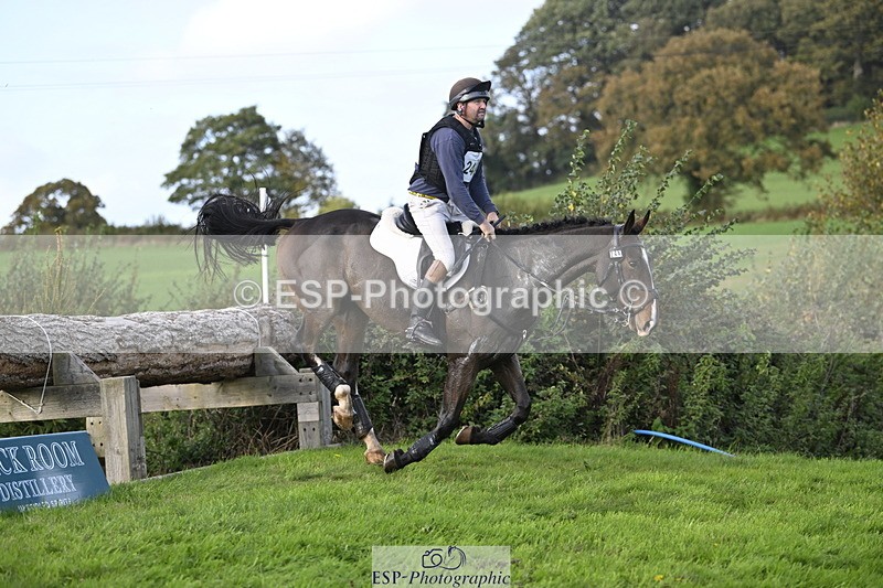 251024A-154404-15072 - C-246-Simon.Vatcher