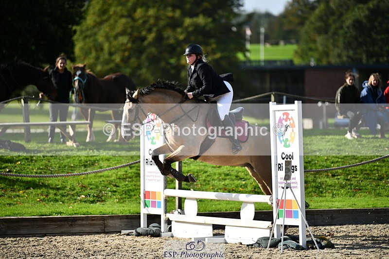 251004A-154400-01956 - Classes 8 & 9 70cm