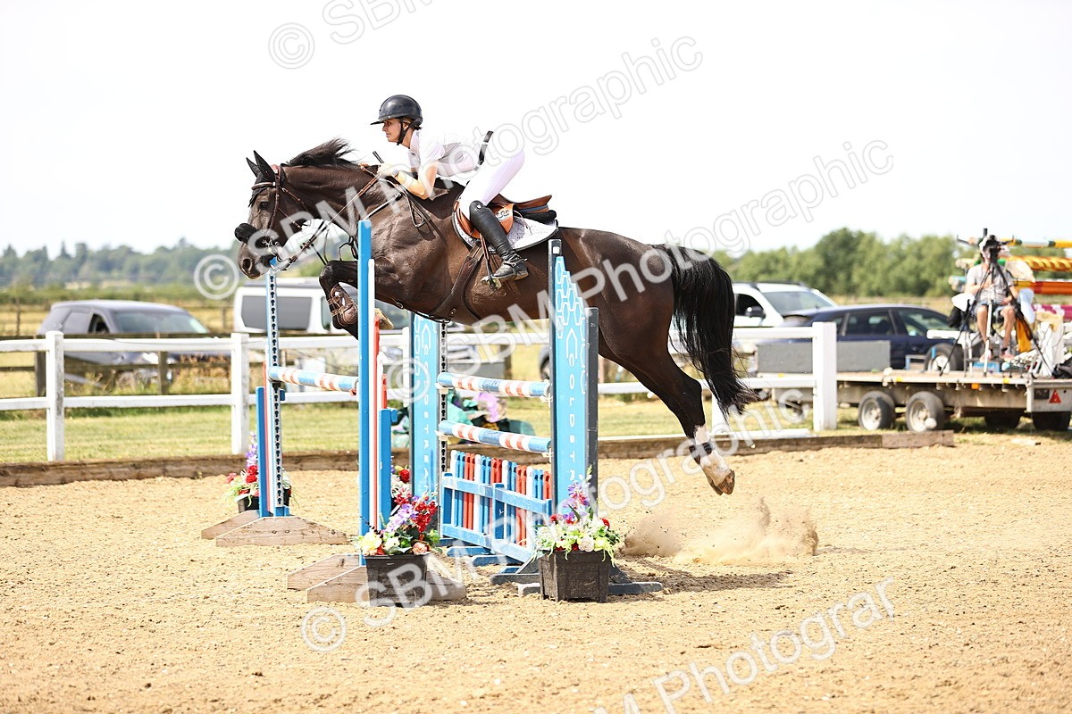 SBM_000475 - Class 15 - Redpost Equestian Senior Foxhunter - 1.20m