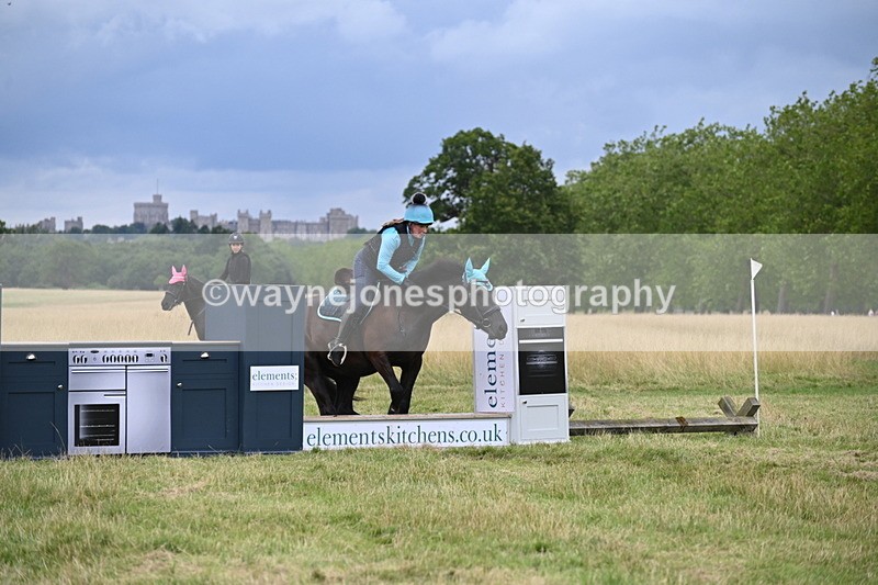 WJ6_3125 - Time at Jump 11:06 to 11:40