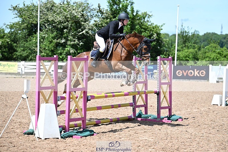 260523-114928-00365 - Cls 18+19 Club and Schools 80cm